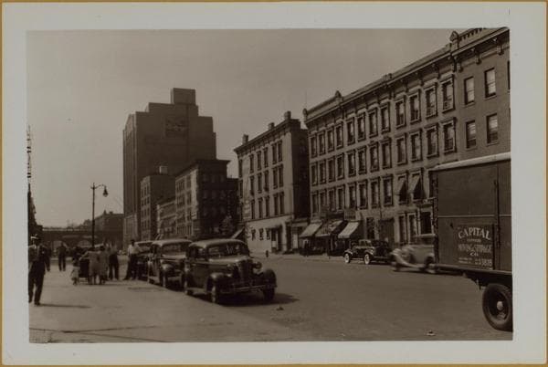 Manhattan: 106th Street - Lexington Avenue, 1941