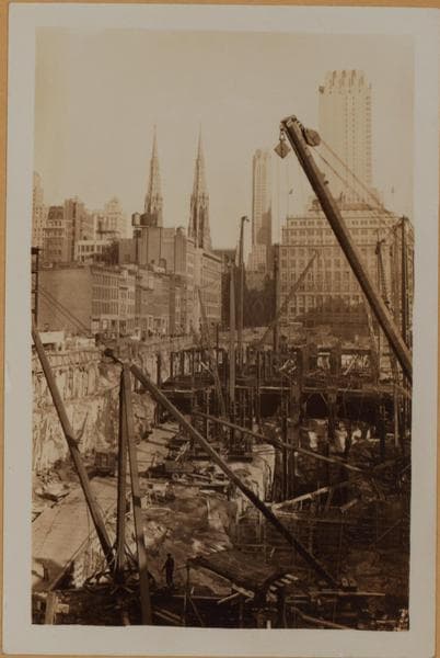 Manhattan: 50th Street - 6th Avenue, 1931–1932