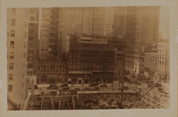 Manhattan: 58th Street - Madison Avenue, 1929
