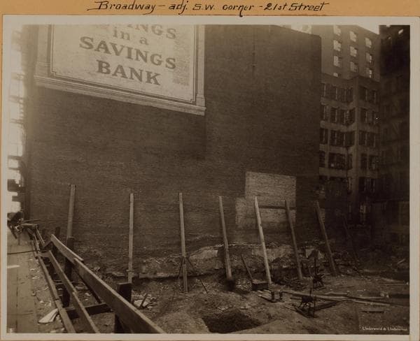 Manhattan: Broadway - 21st Street, 1924