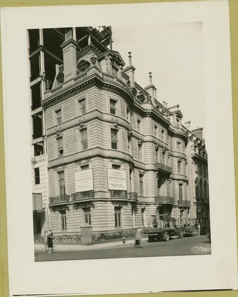 Fifth Avenue - 64th Street, southeast corner, 1930-05-21