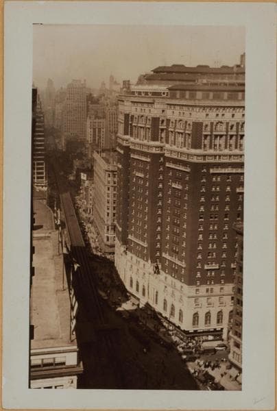 Manhattan: 6th Avenue - 32nd Street (West), 1929–1940
