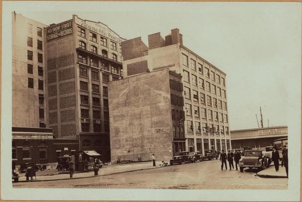 Manhattan: Maiden Lane - Front Street, 1935