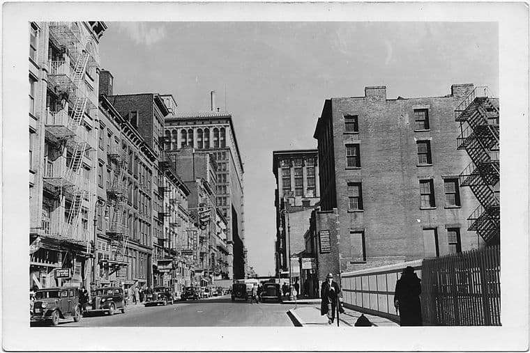 at 8th Street and Greene Street, to East, Manhattan, 1939-04-13