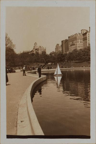 Manhattan: 5th Avenue - 77th Street, 1933