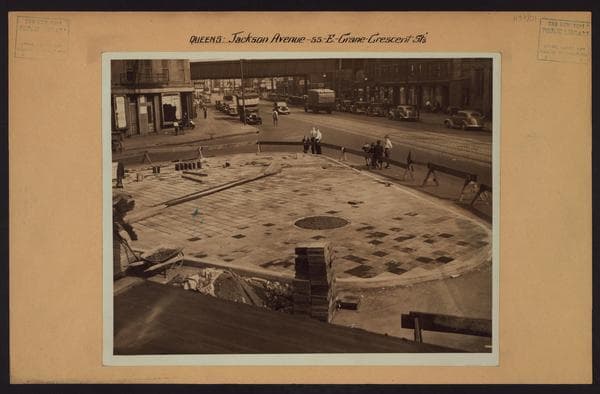 Queens: Jackson Avenue - Crane Street