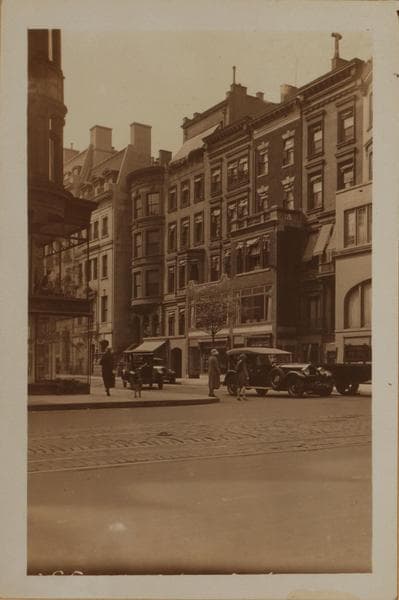 Manhattan: 64th Street (East) - Madison Avenue, 1928