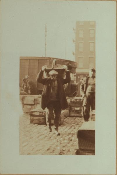Fulton fish market - [Dealers at South Street and Peck Slip.], 1923–1934