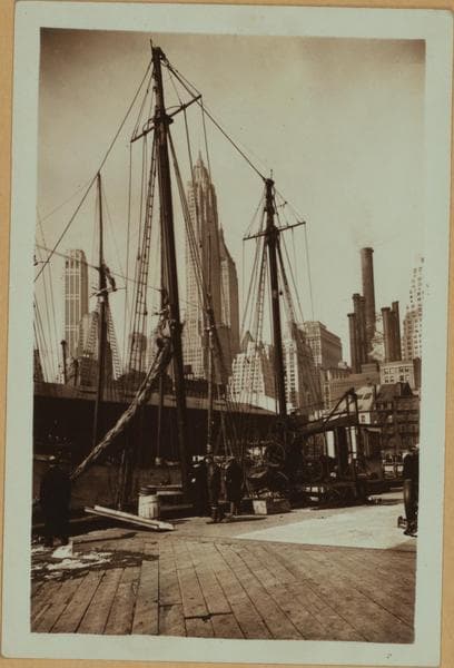 Fulton fish market - [East River Pier No.18 - North dock.], 1923–1934