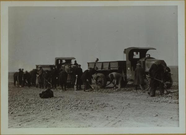 Islands - Governors Island - [Road loading gang - Railroad wrecking gang.], 1931