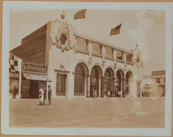Islands - Coney Island - [Riegelmann boardwalk - Child's Restaurant - Washington Baths.], 1924