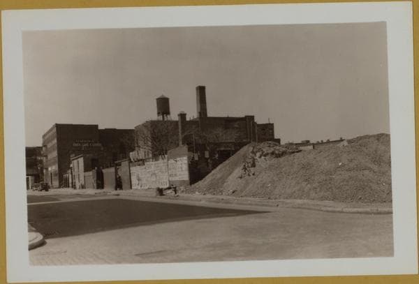 Manhattan: 131st Street - Lexington Avenue, 1941