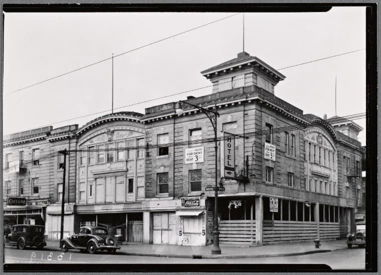 Vacant hotel: Surf Ave. - W 12th St., Brooklyn, 1934