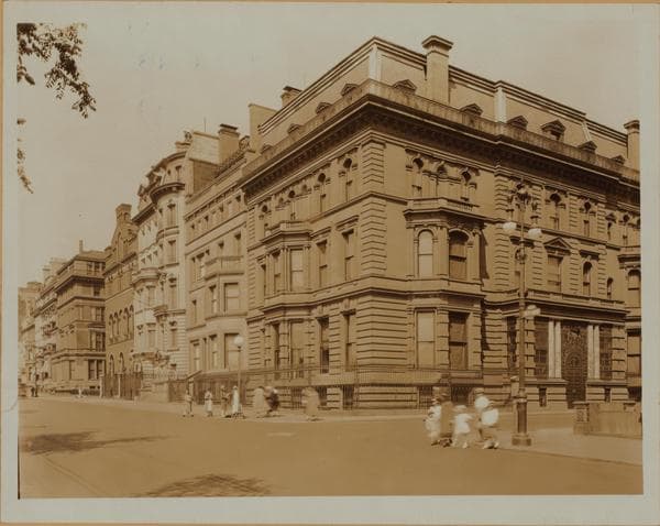 Manhattan: 5th Avenue - 68th Street, 1925