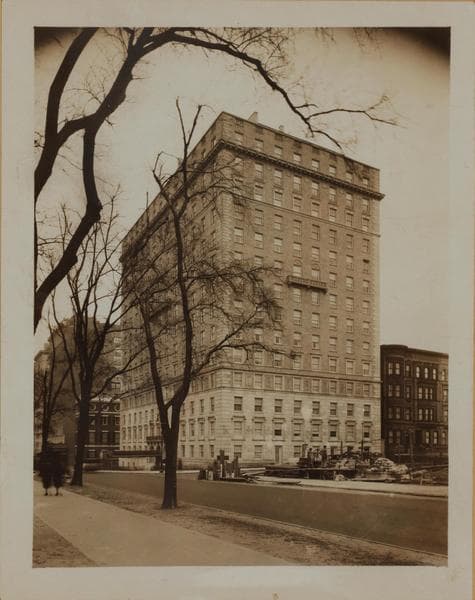 Manhattan: 5th Avenue - 93rd Street, 1925