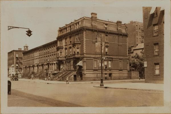 Manhattan: 5th Avenue - 129th Street, 1932