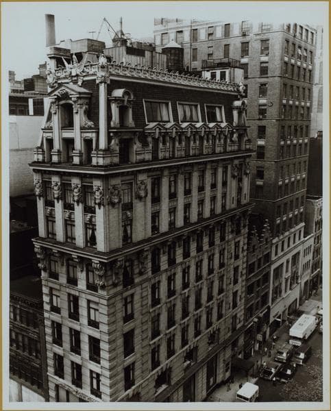 Manhattan: 5th Avenue - 40th Street, 1975