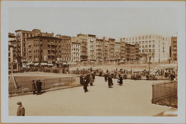 Manhattan: Essex Street - Hester Street, 1934