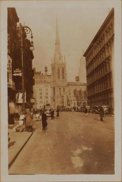 Manhattan: Broadway - 9th Street, 1880–1930