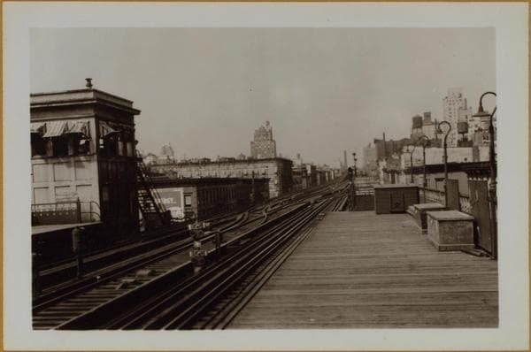 Manhattan: 50th Street - 2nd Avenue, 1942