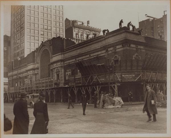 Manhattan: 6th Avenue - 43rd Street (West), 1939