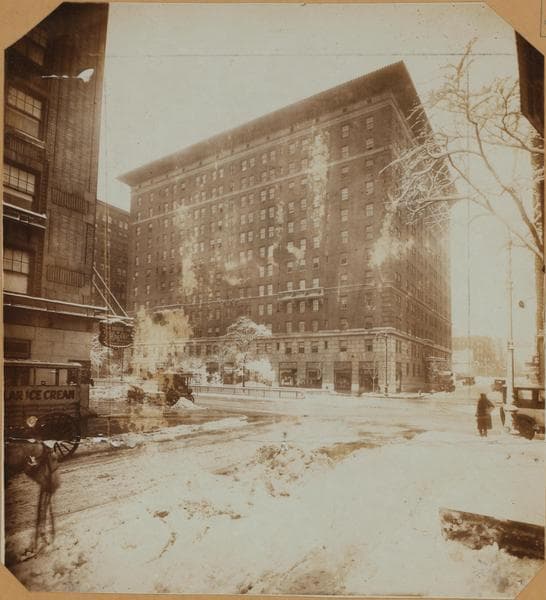 Manhattan: Broadway - 89th Street, 1920