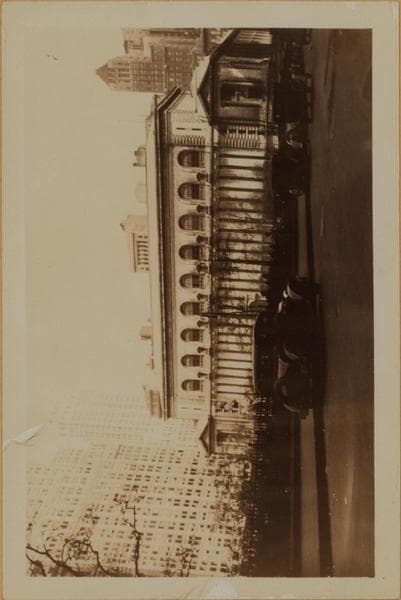 Manhattan: 5th Avenue - 40th Street, 1928–1930