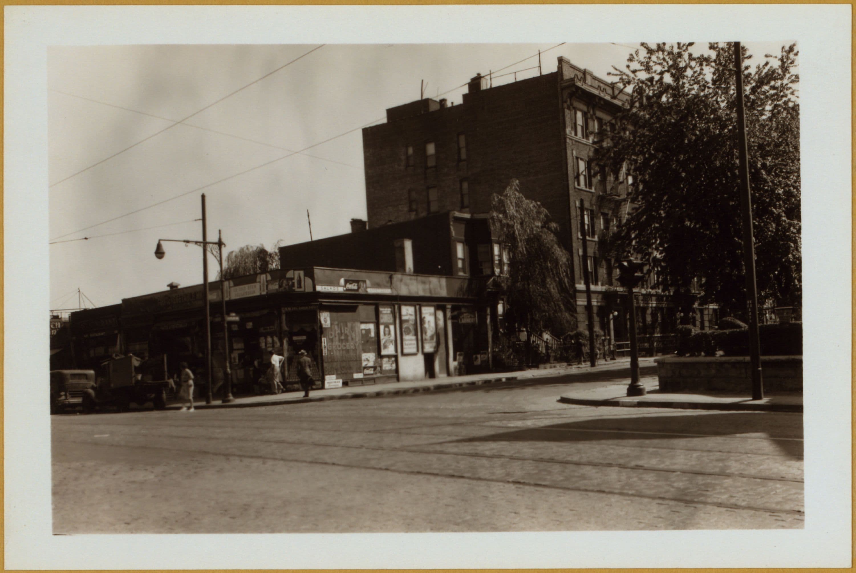 Bronx: 180th Street (East) - Bathgate Avenue