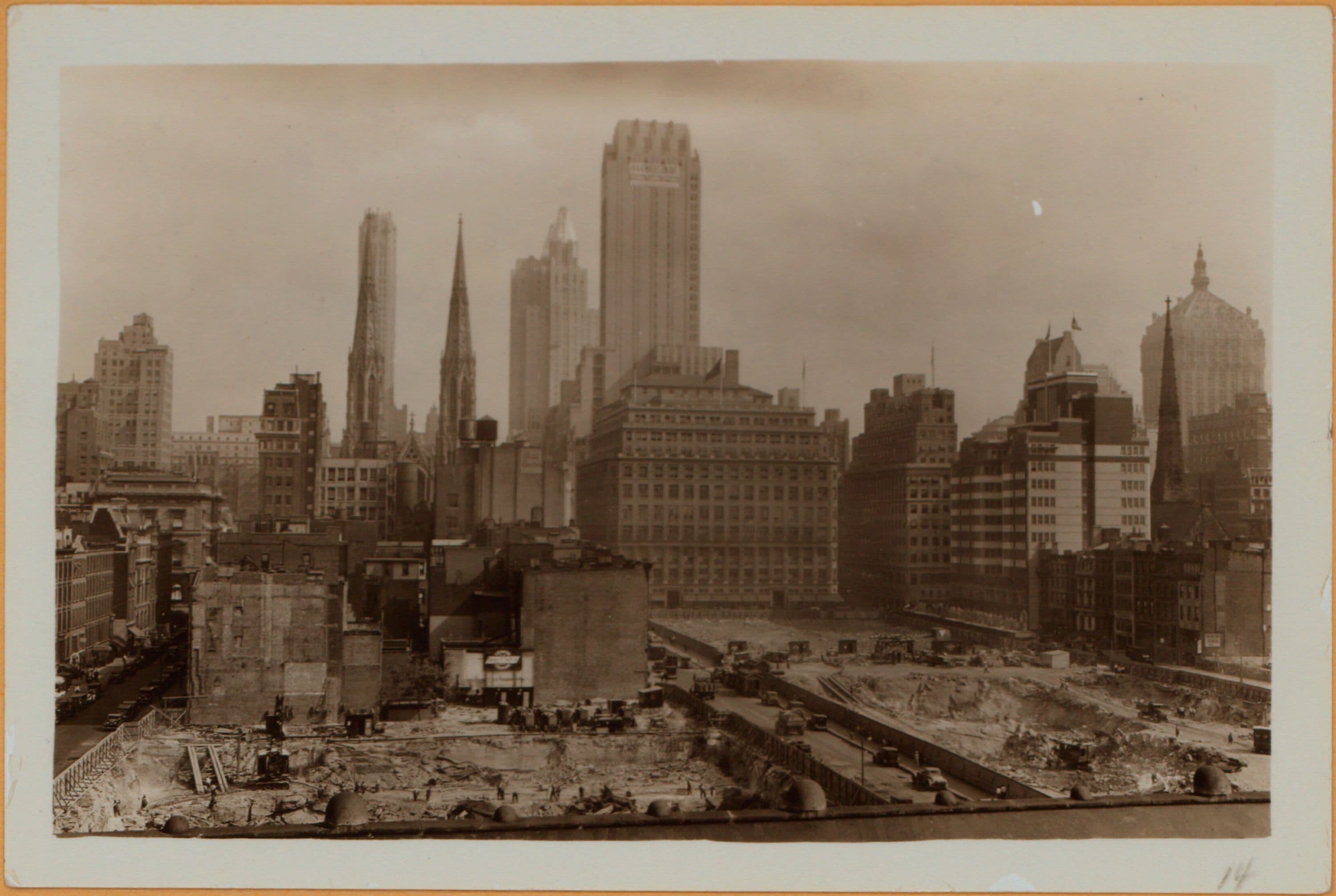 Manhattan: 6th Avenue - 50th Street (West)
