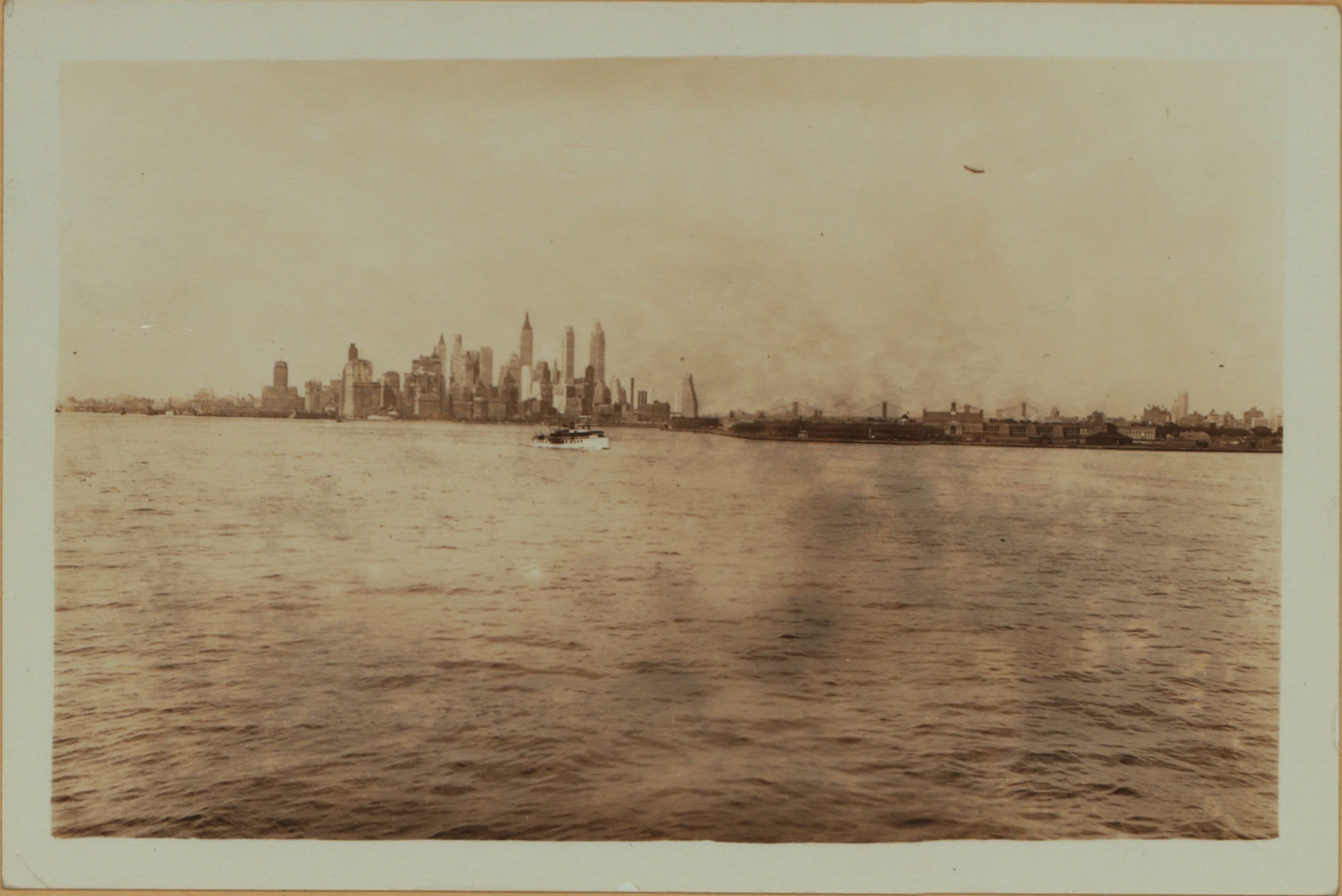 North (Hudson) River - Shore and skyline - Manhattan - Battery - 14th Street - [Upper Bay.]