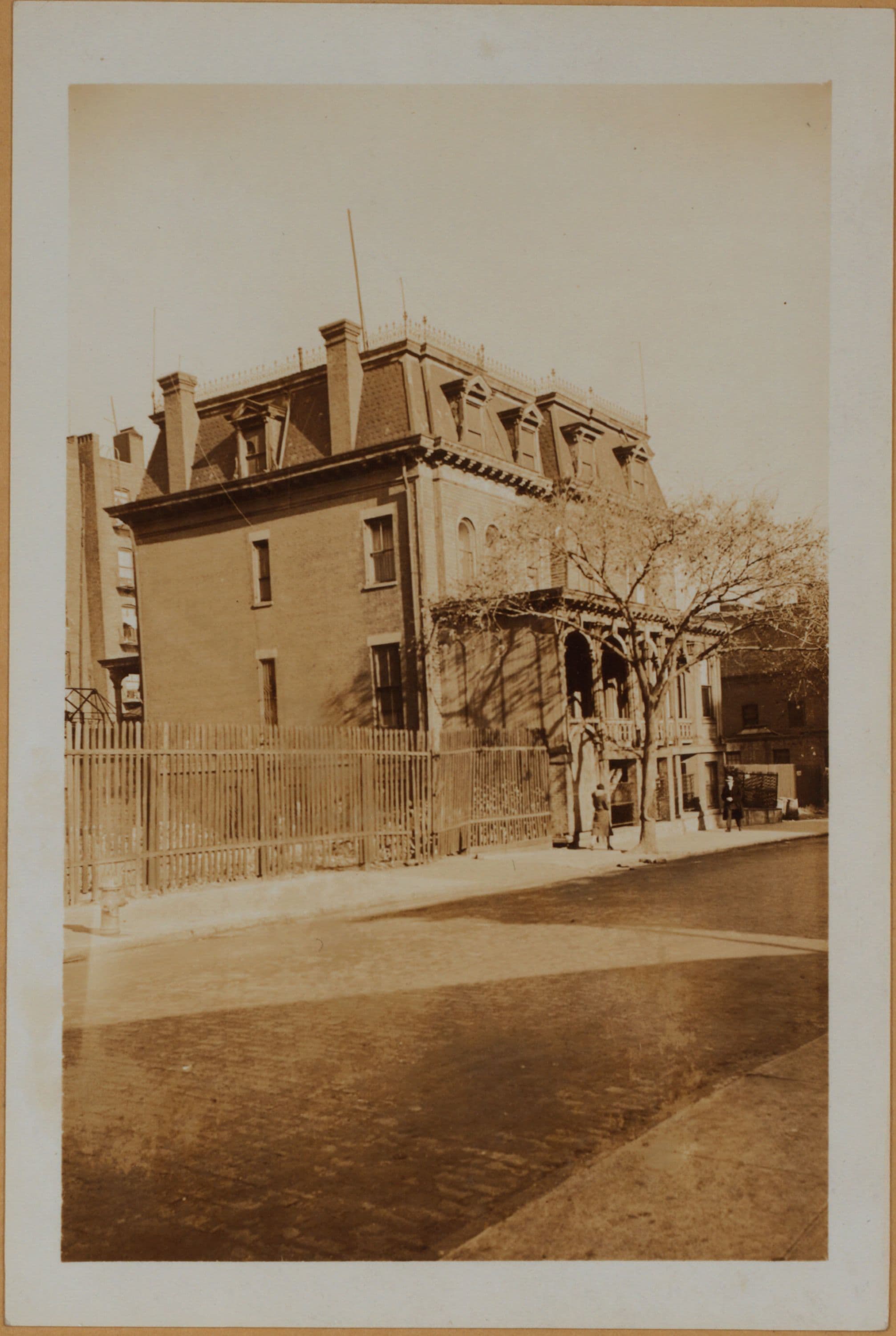 Manhattan: 108th Street (West) - Columbus Avenue, 1932–1935