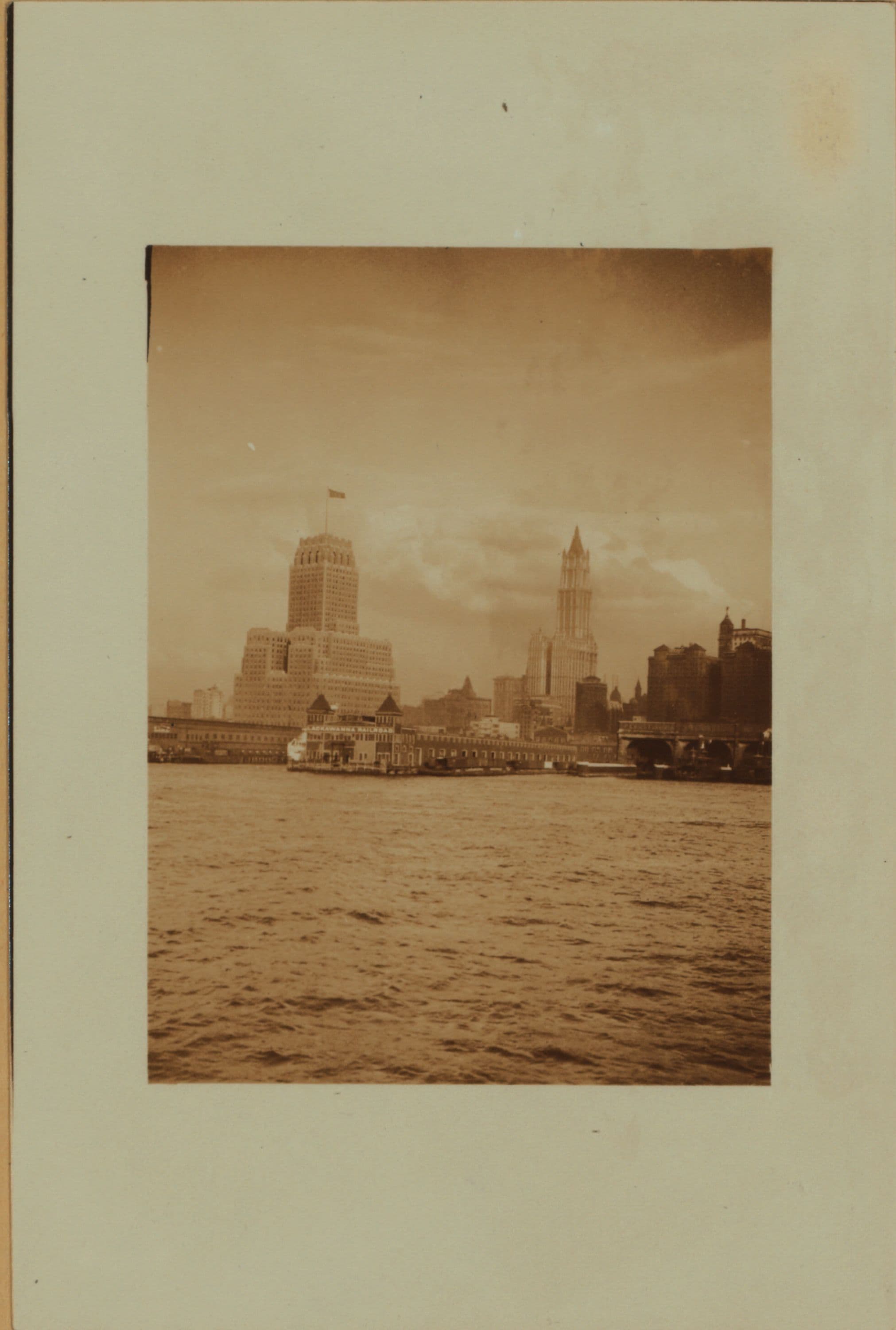North (Hudson) River - Shore and skyline - Manhattan - Battery - 14th Street - [New York Telephone Company - Woolworth Building - Central Railroad of New Jersey Building - Pennsylvania Railroad Ferry.]