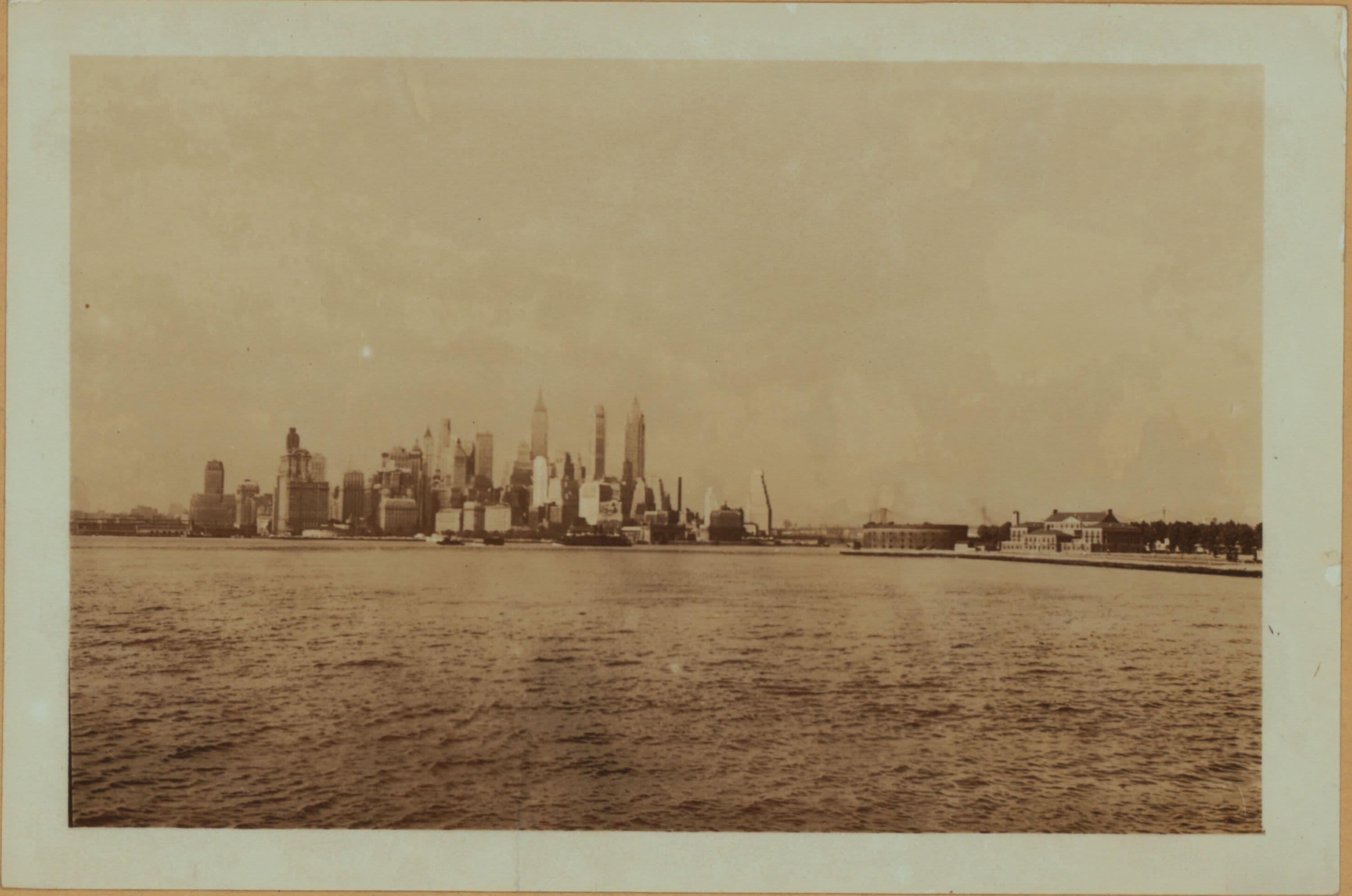 North (Hudson) River - Shore and skyline - Manhattan - Battery - 14th Street - [Upper Bay.]