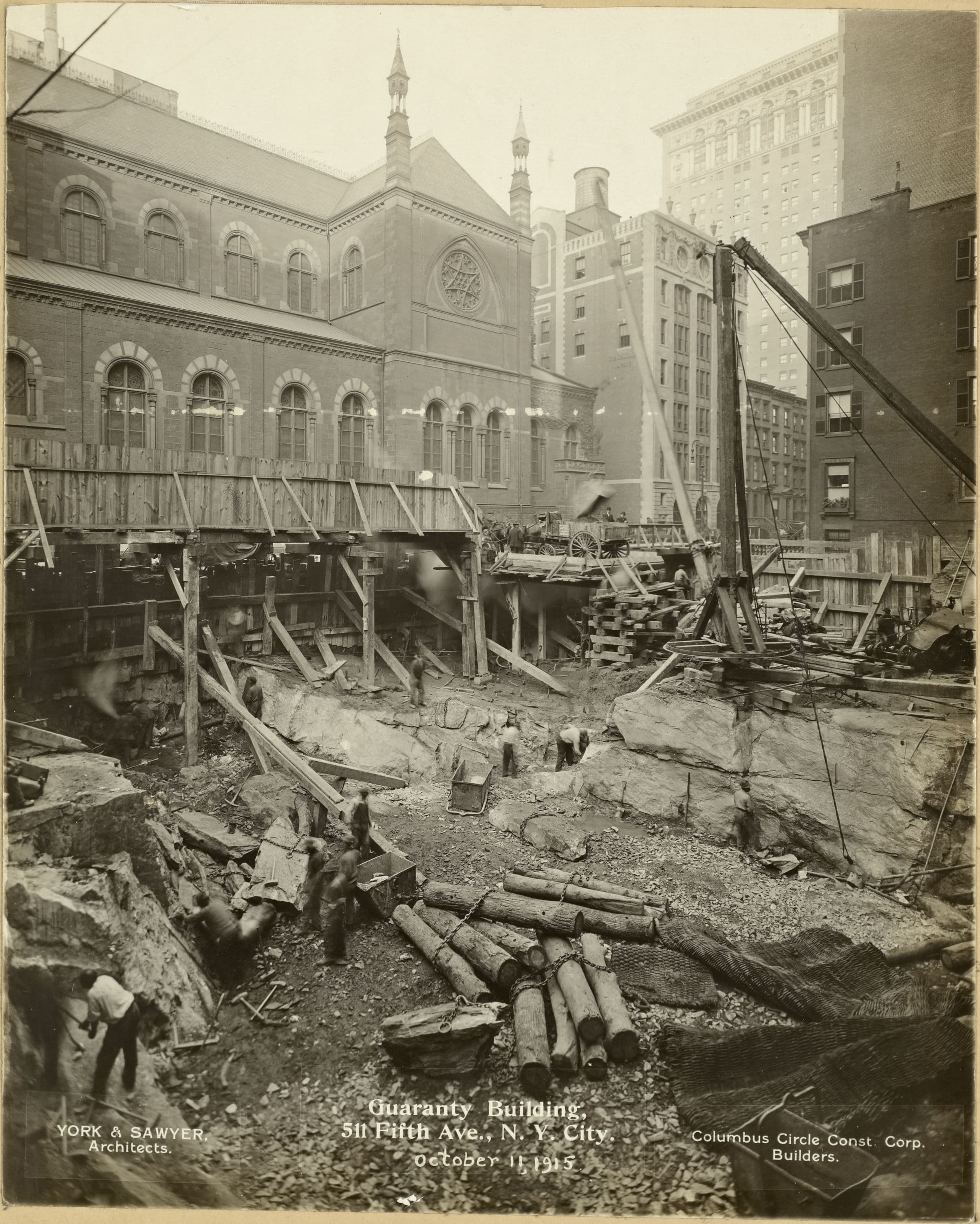 Manhattan: 5th Avenue - 43rd Street
