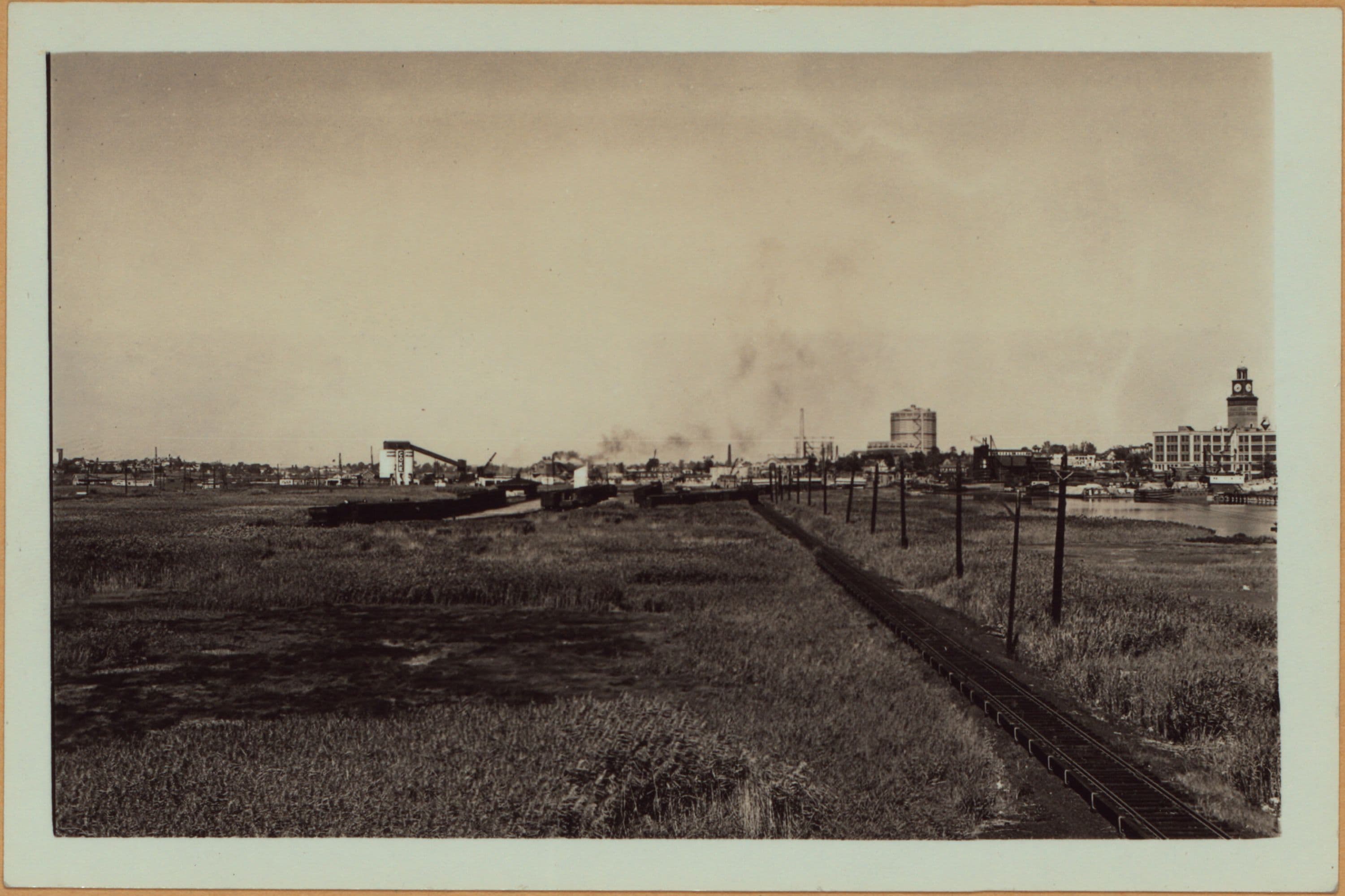 Queens: Roosevelt Avenue - St. George Road