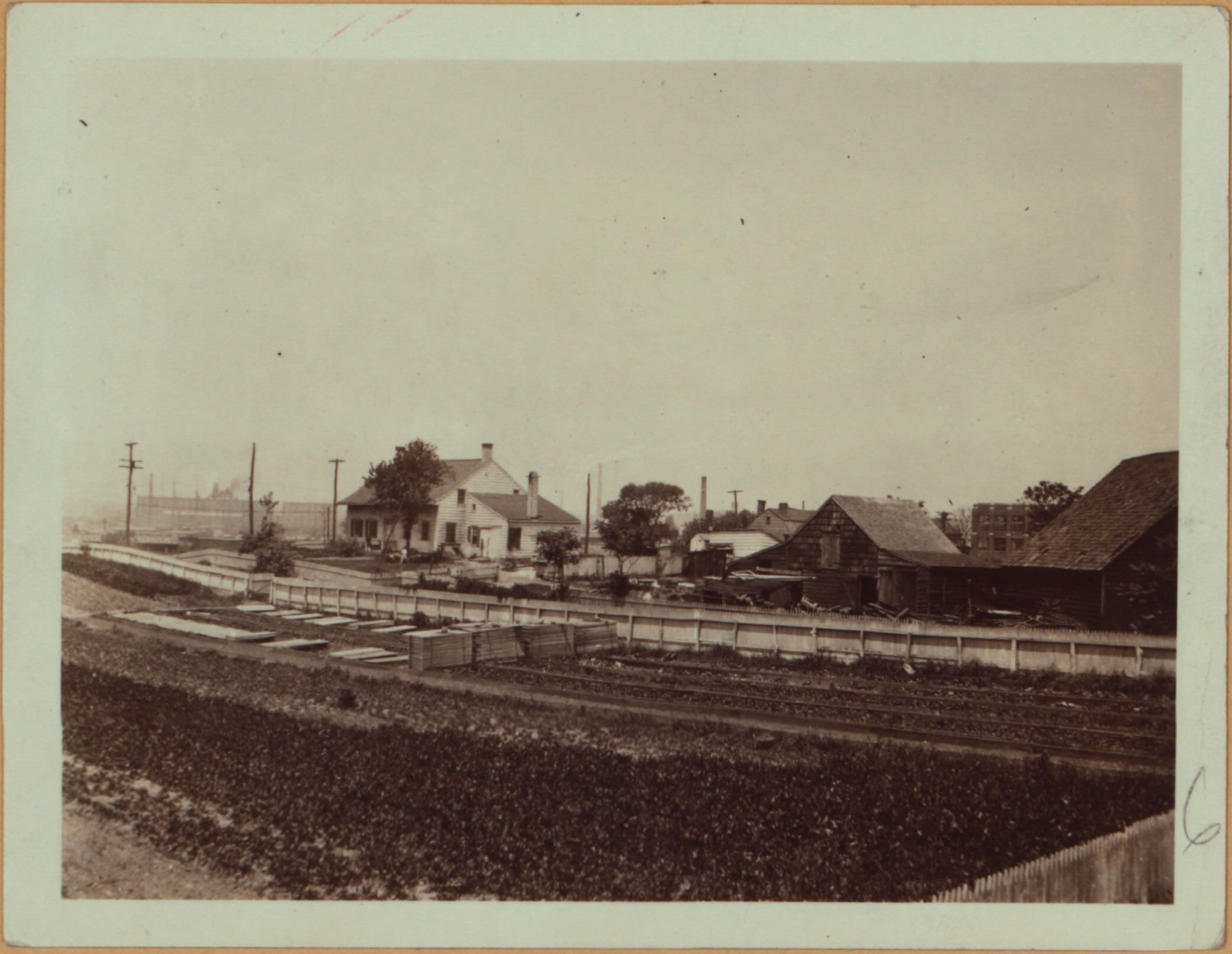 Queens: Flushing Avenue - Seneca Avenue