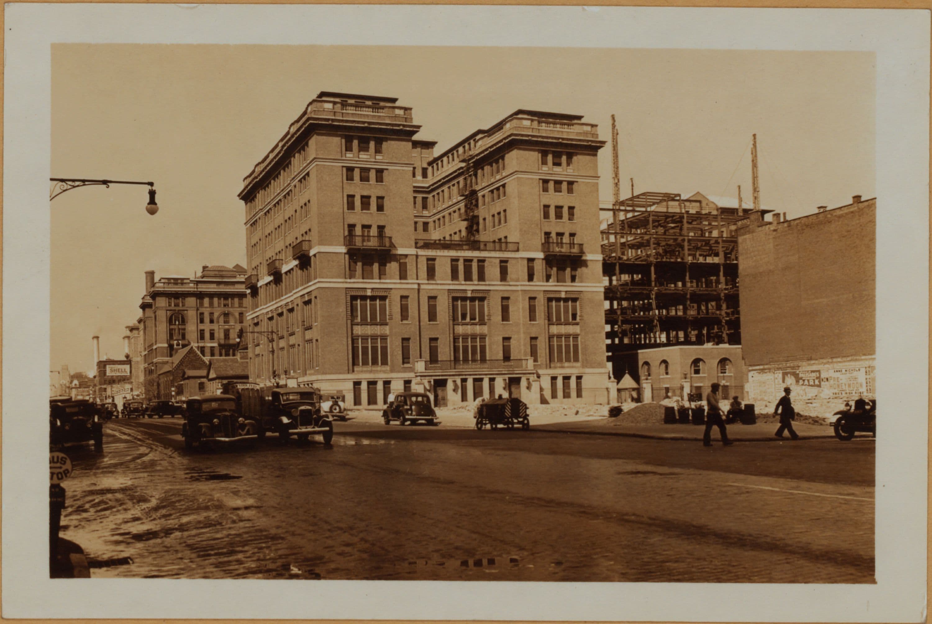 Manhattan: 1st Ave. - 25th St. E.