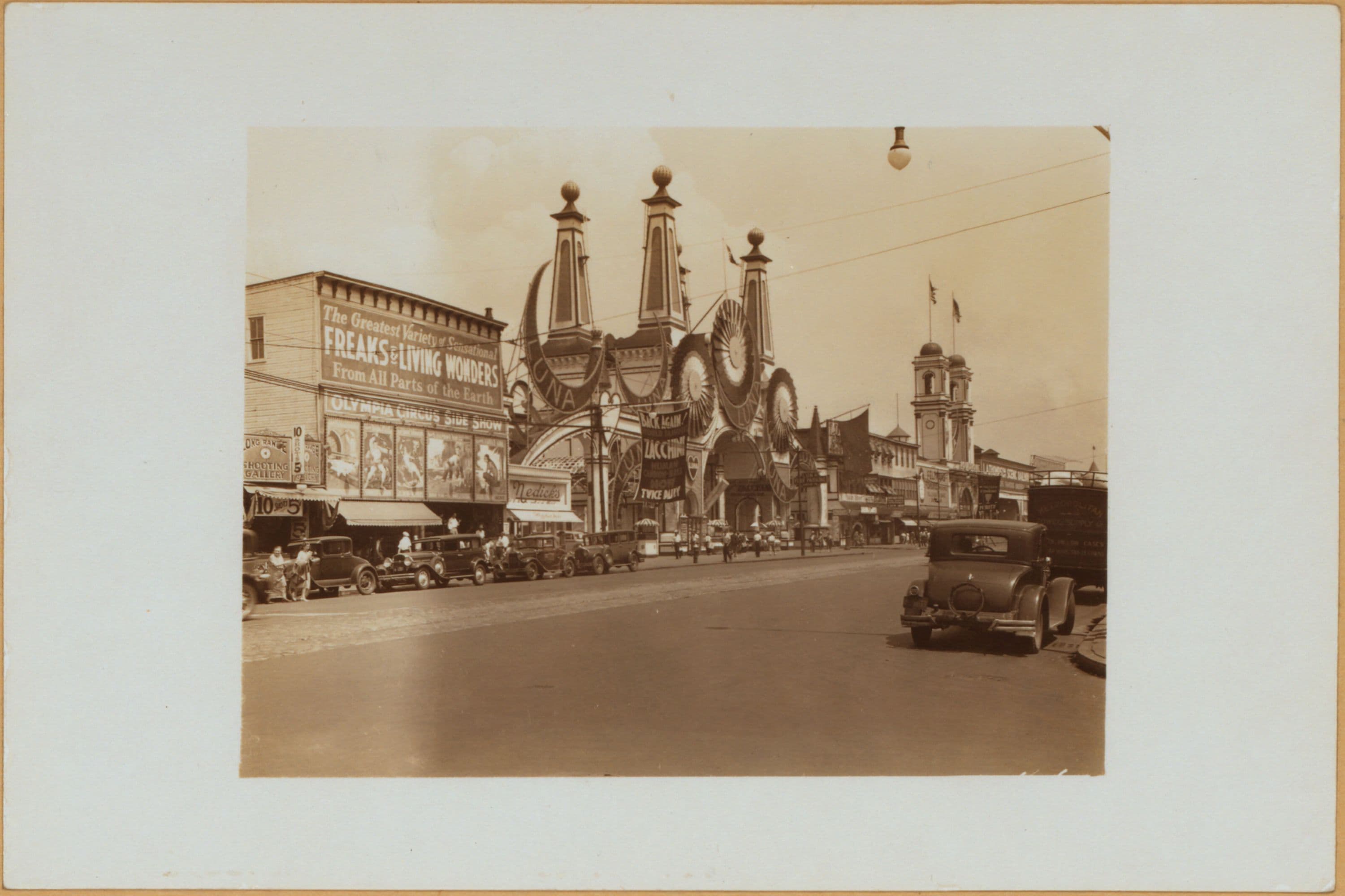 Brooklyn: Surf Ave. - 12th St. W.