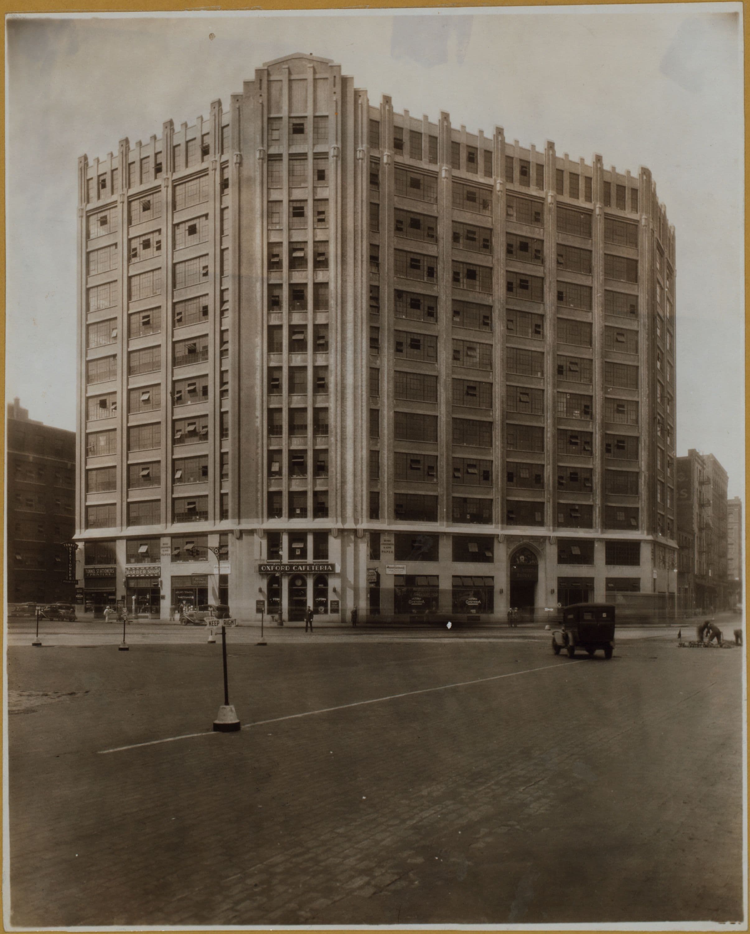 Manhattan: Canal Street - [Between Hudson and Watts Streets]