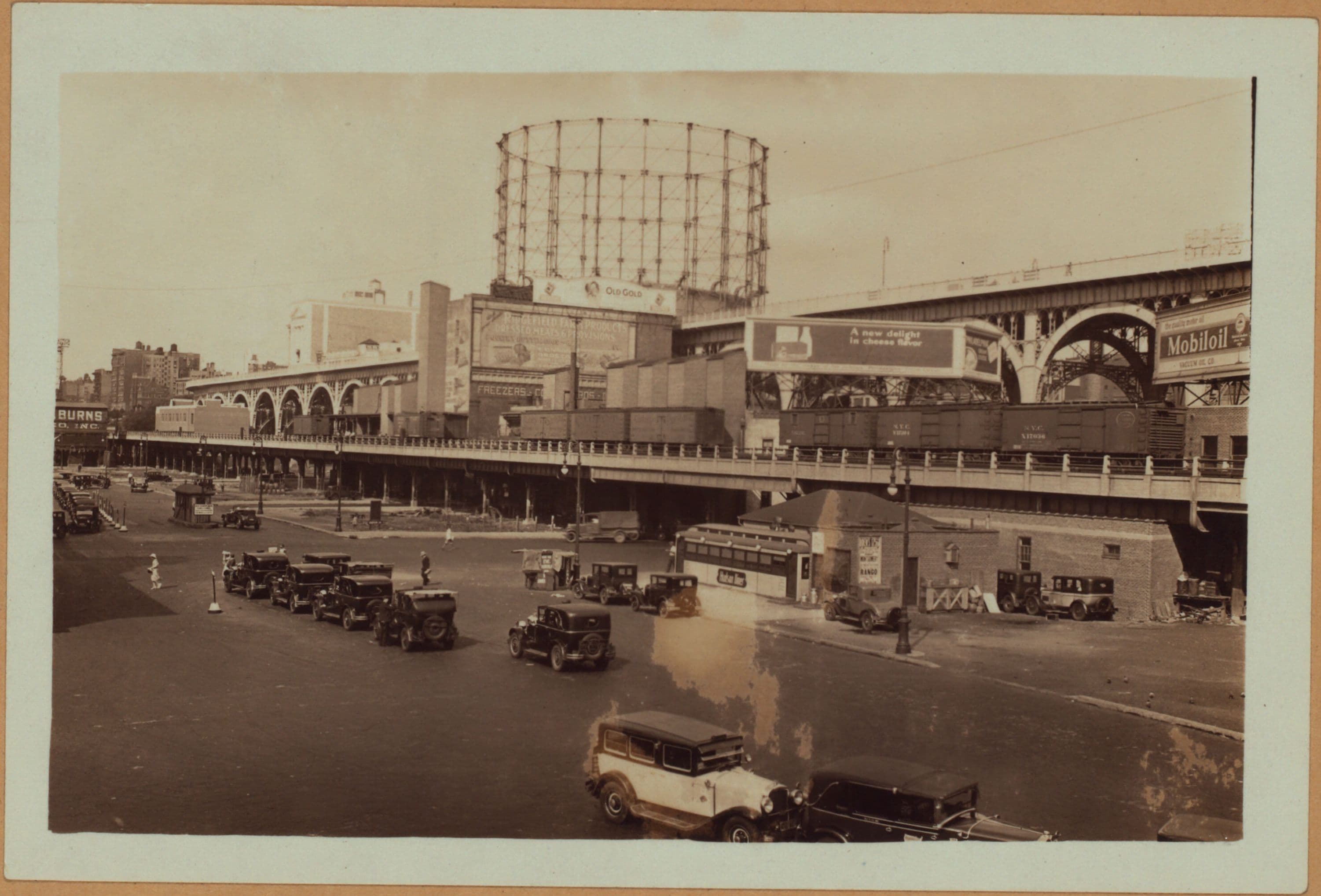 Manhattan: Riverside Drive - St. Clair Place