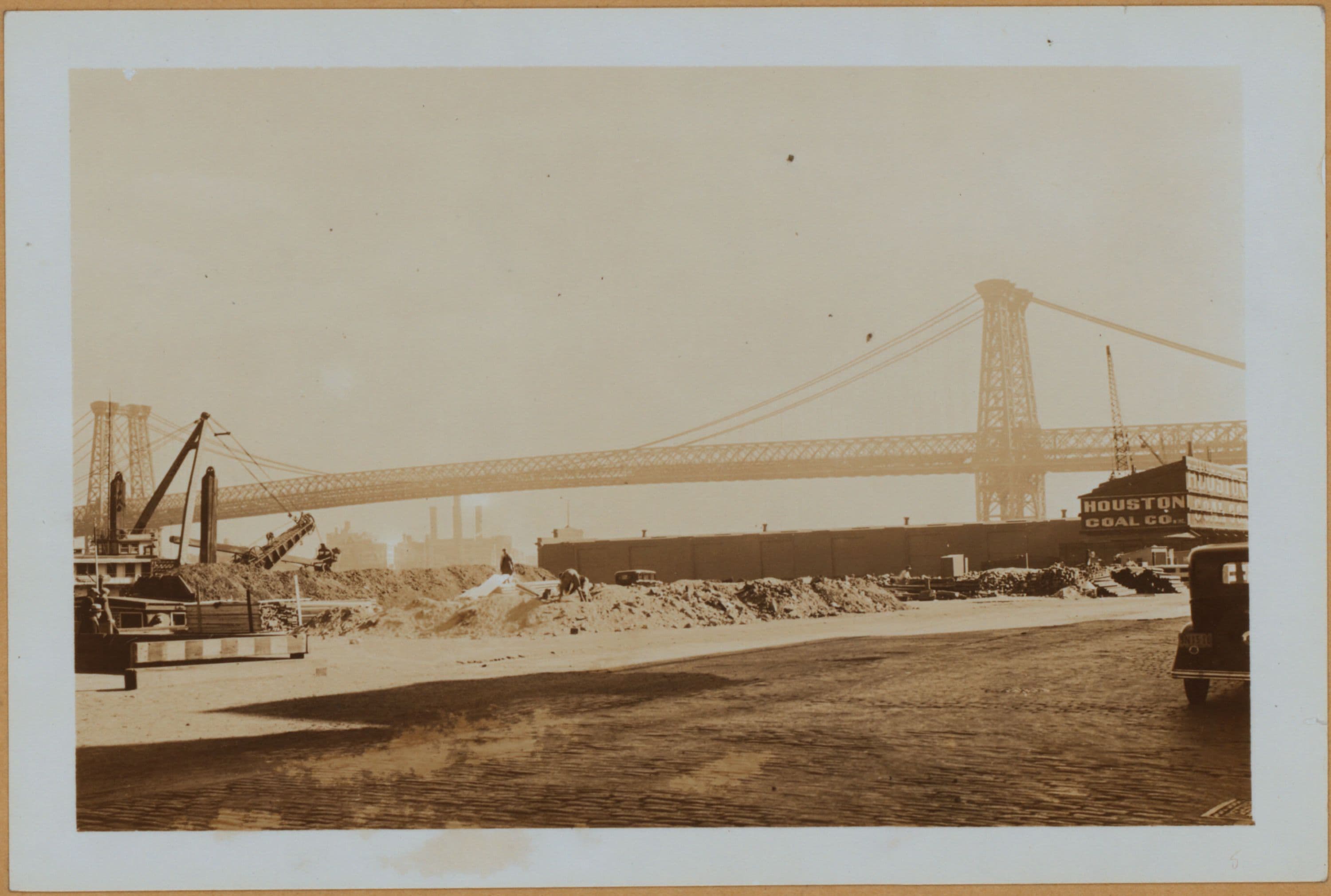 Manhattan: East River Drive - 5th Street (East)