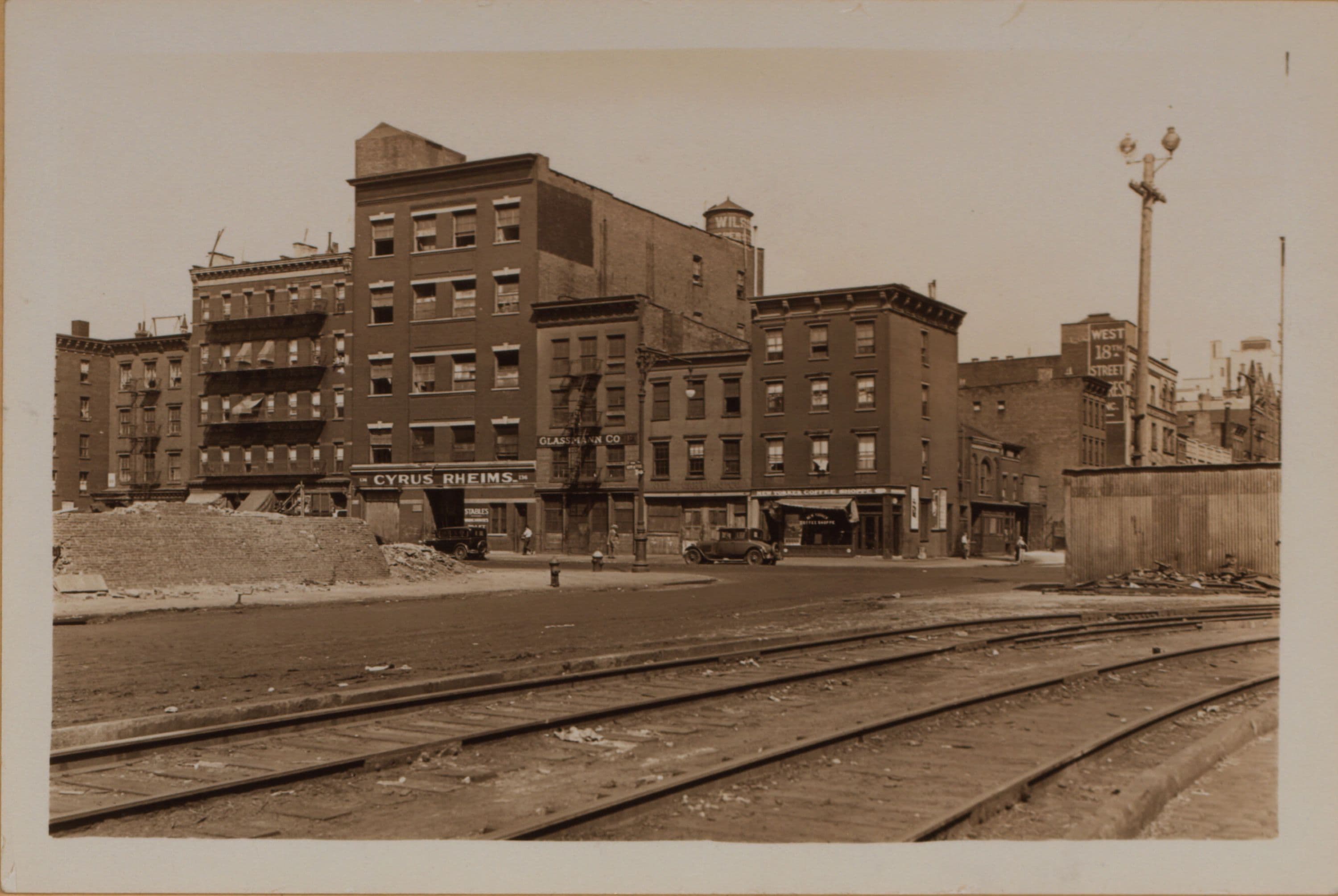 Manhattan: 10th Avenue - 18th Street (West)