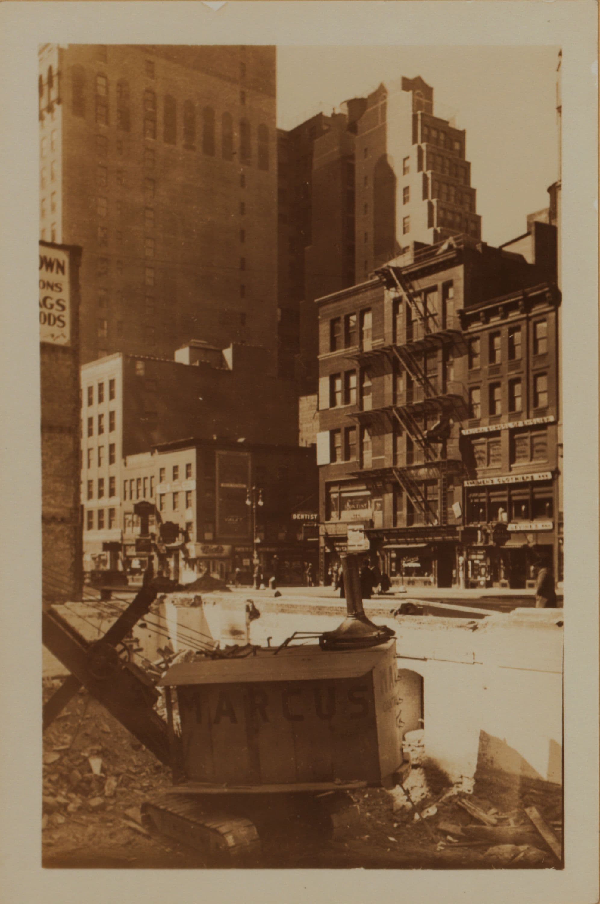 Manhattan: 7th Avenue - 40th Street, 1929