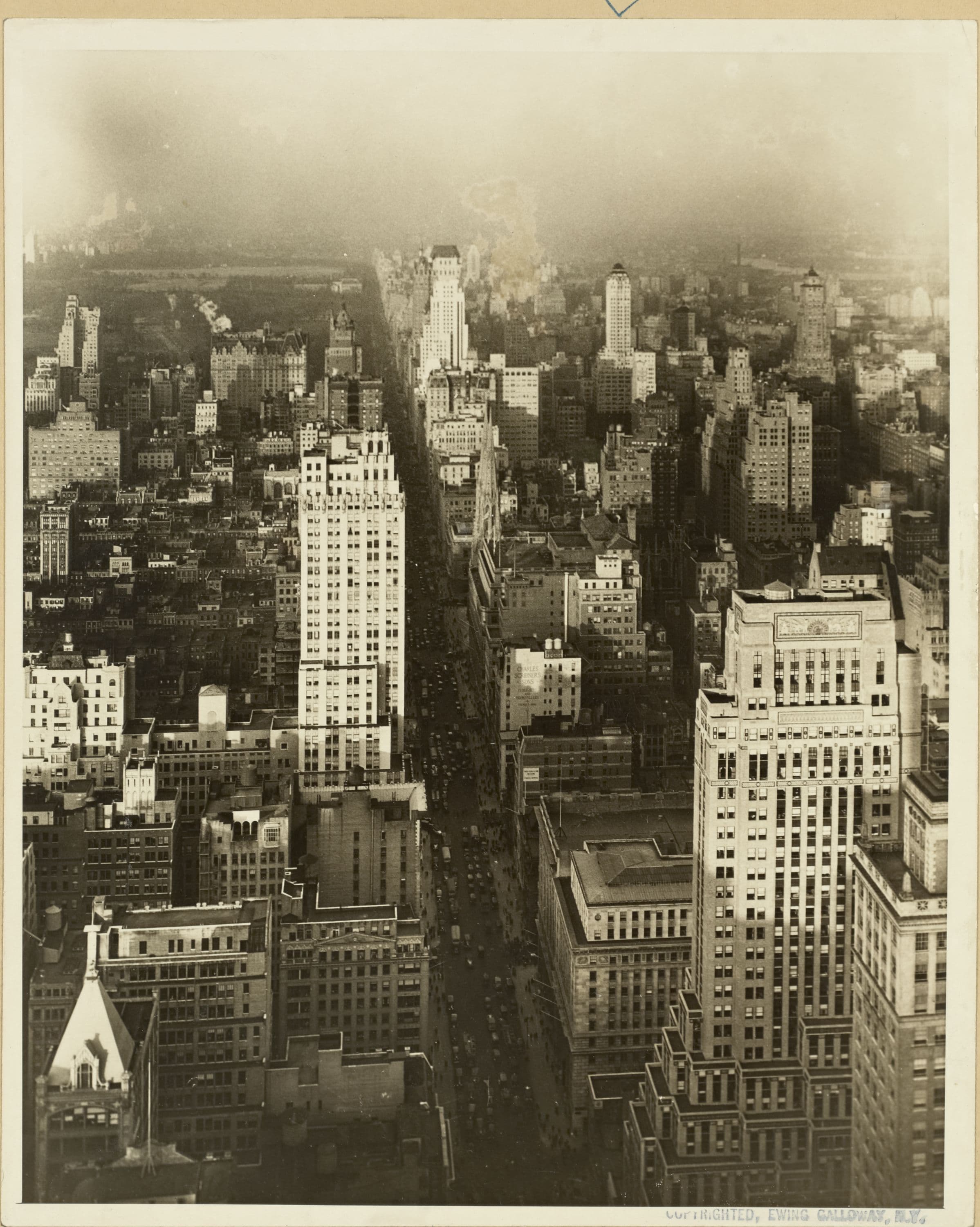 Manhattan: 5th Avenue - 44th Street