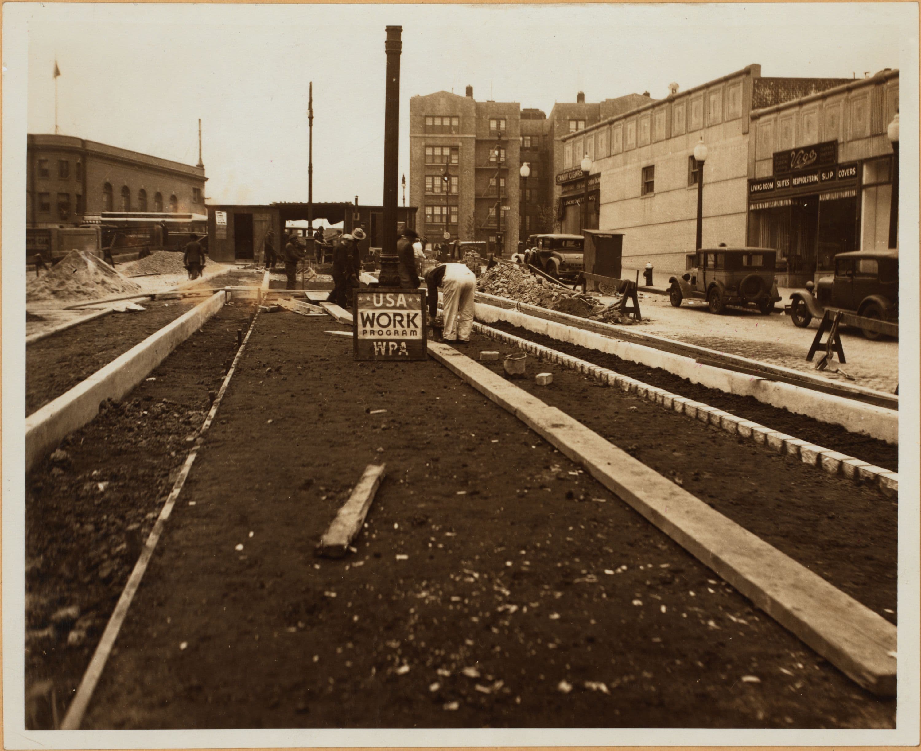 Bronx: Burnside Avenue (Eas - Creston Avenue