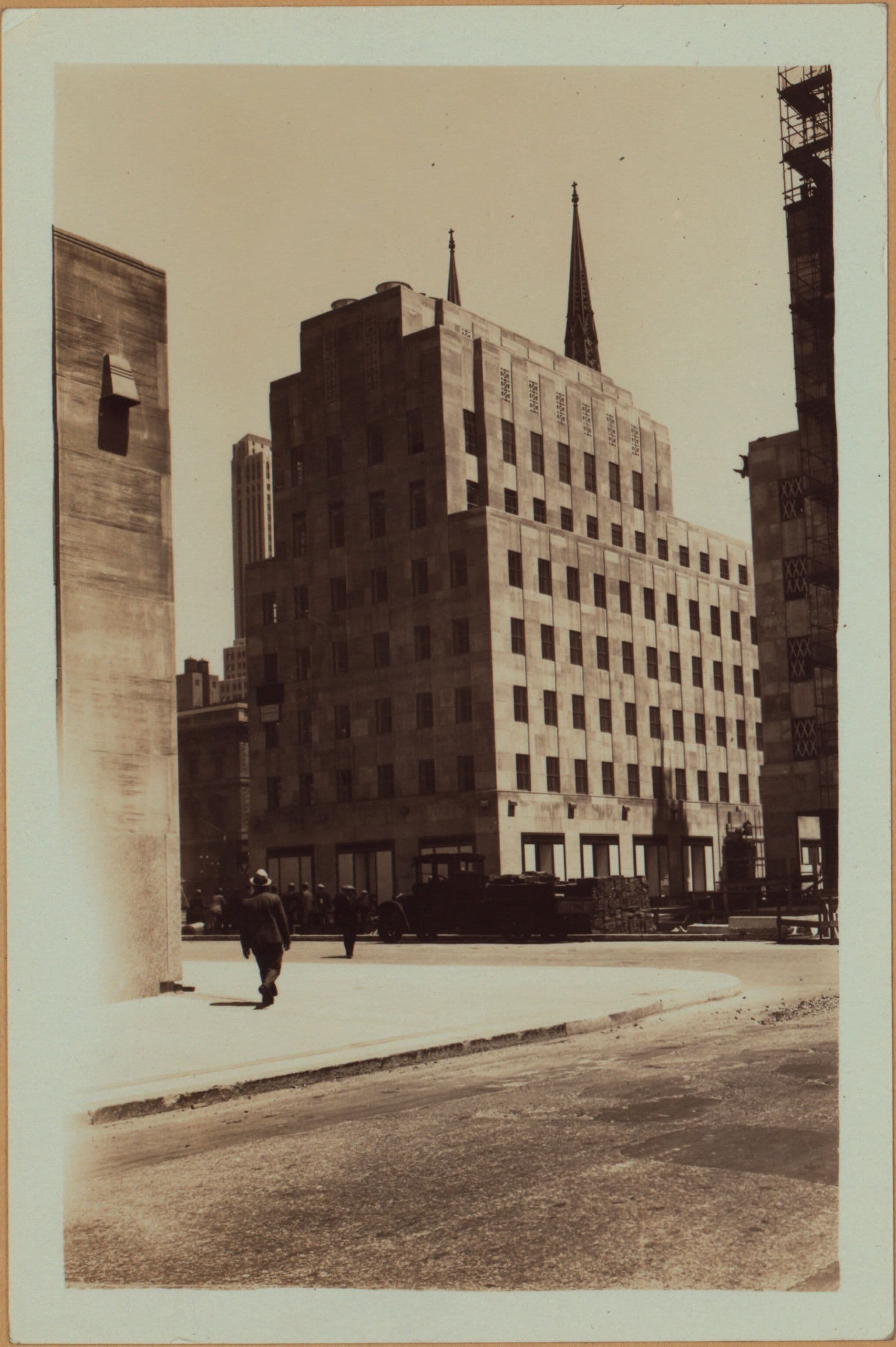 Manhattan: Rockefeller Plaza - 49th Street (West), 1933
