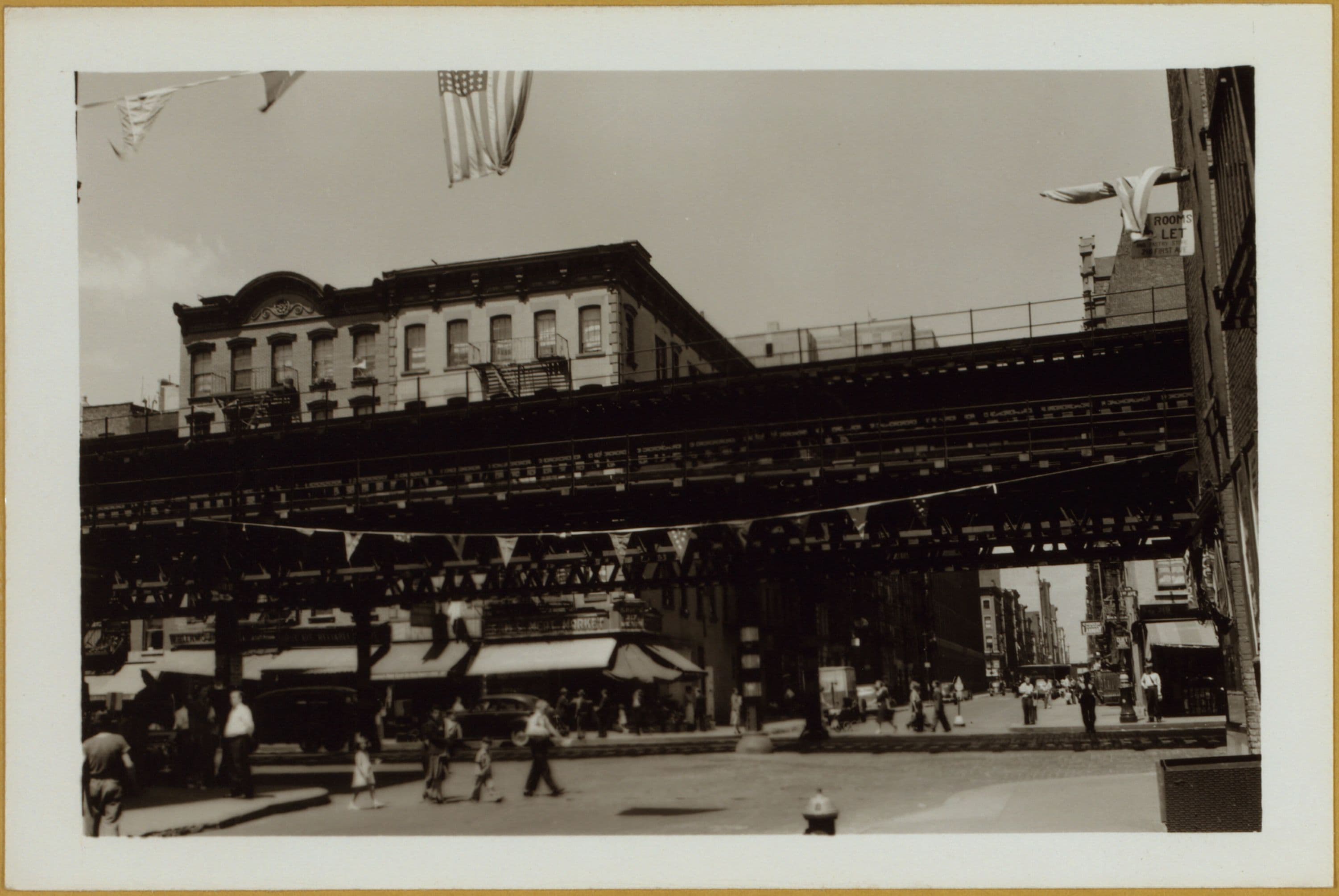 Manhattan: 1st Ave. - 13th St.