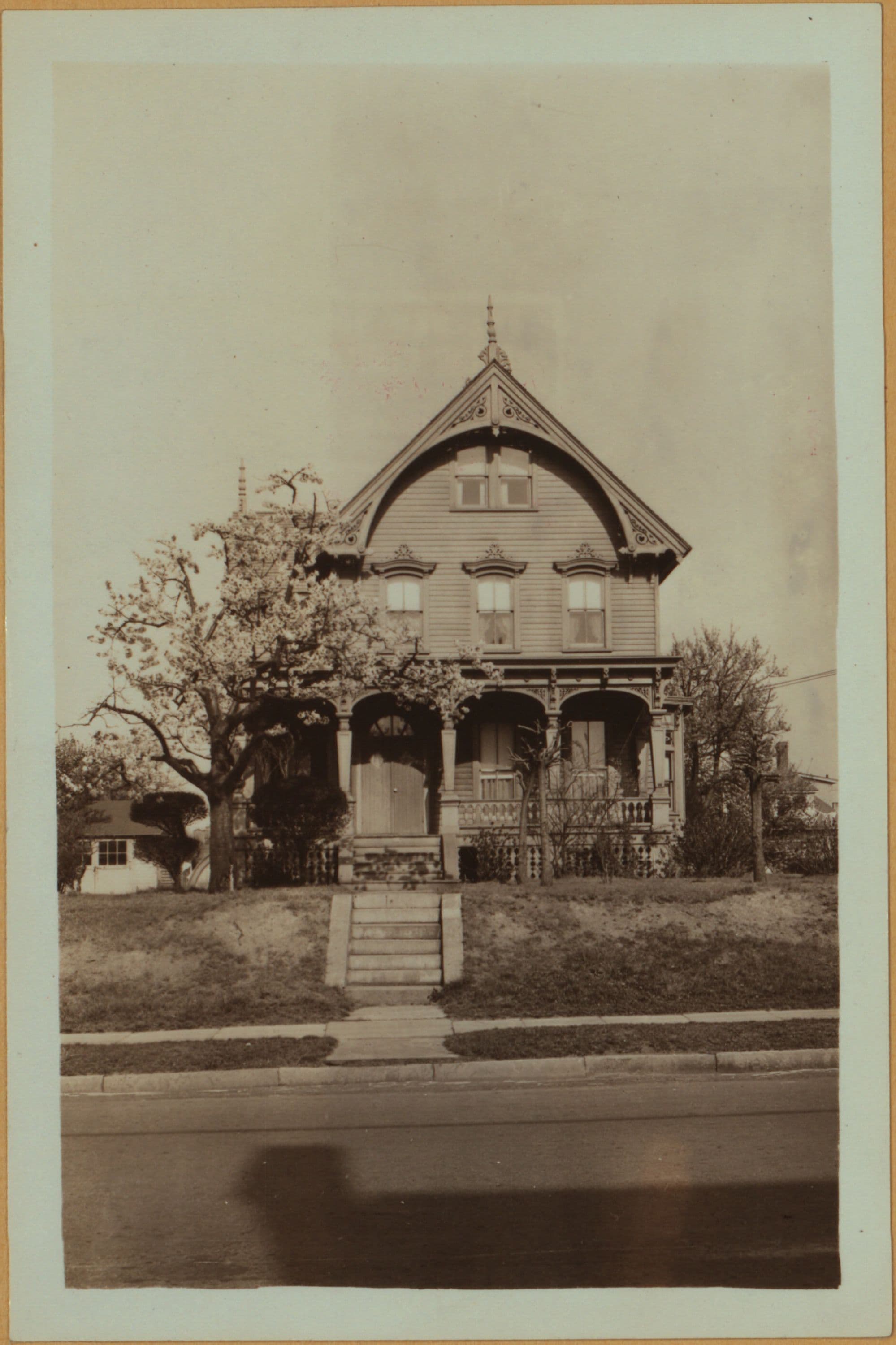 Richmond: South Avenue - Francher Place