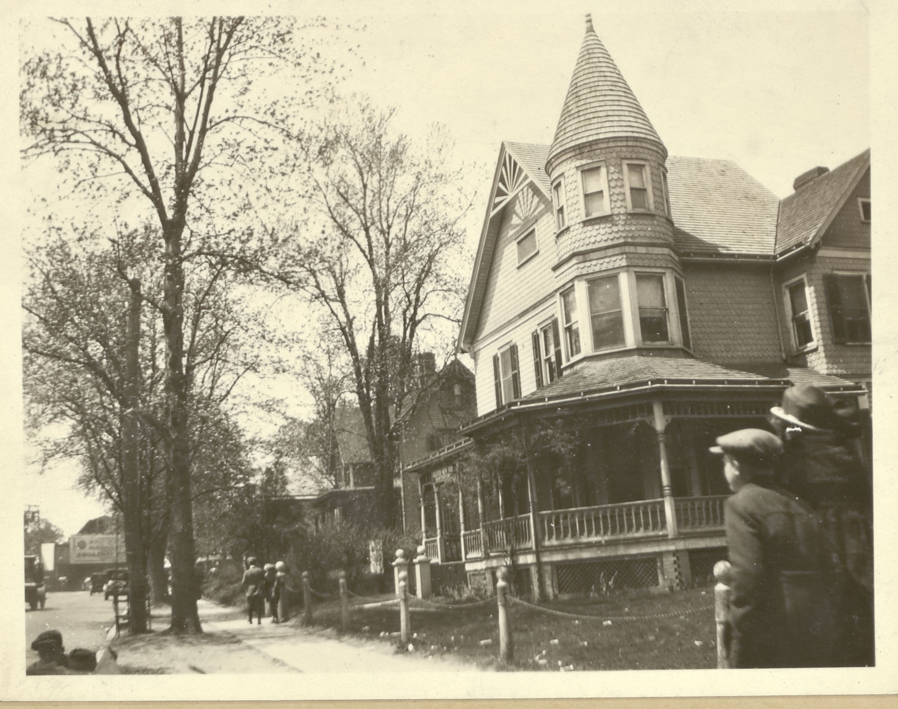 Queens: Jamaica Avenue - 169th Street