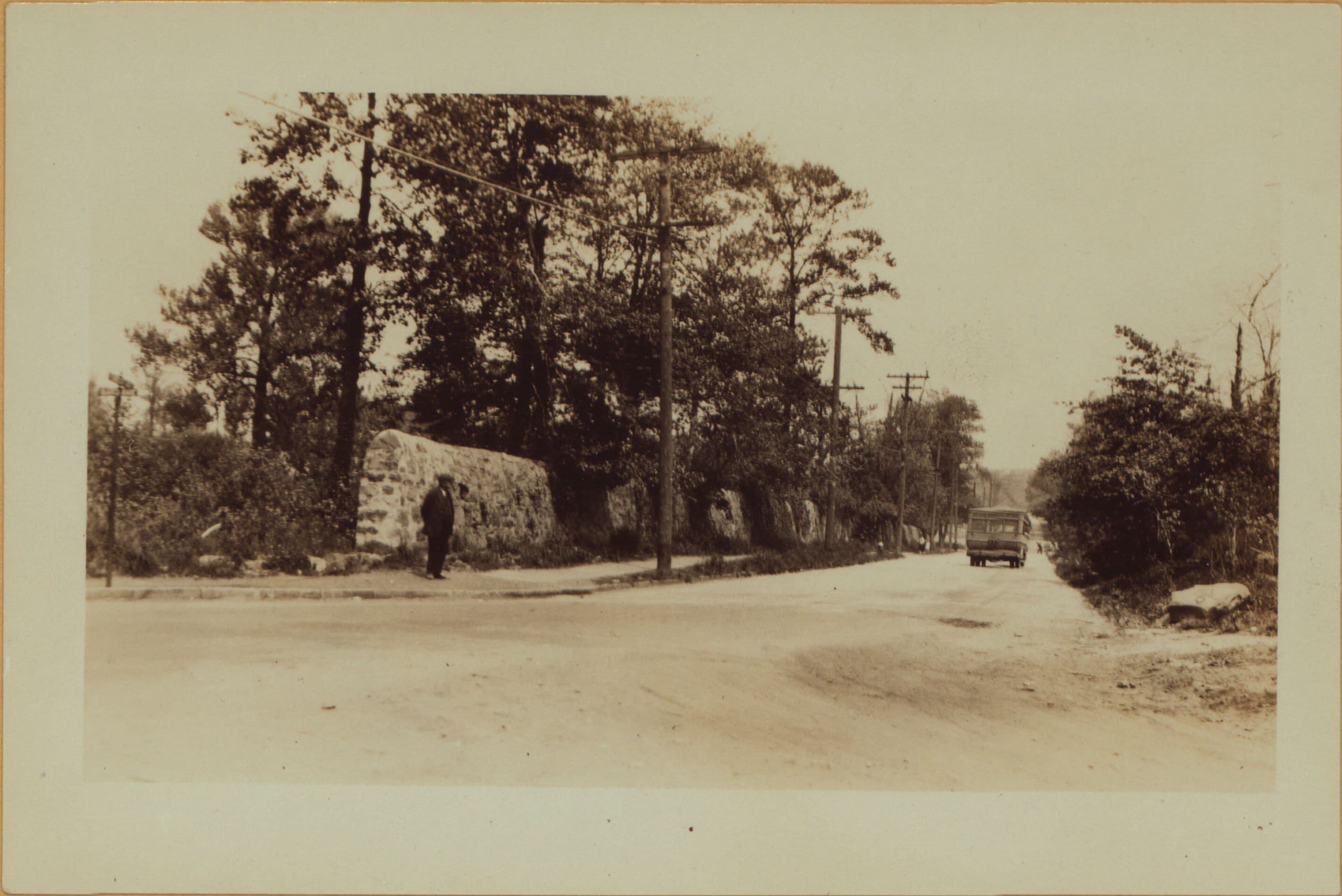 Richmond: Forest Avenue - Bard Avenue